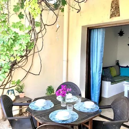 La Chumbera Apartment *